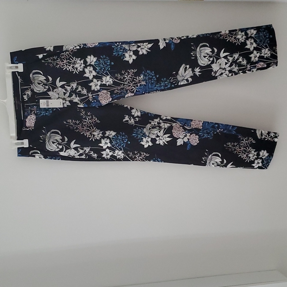 Flower print - Picture 3 of 3